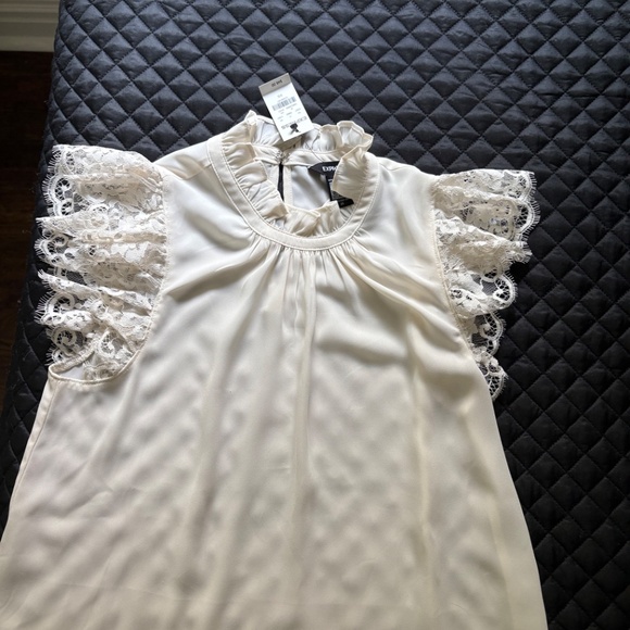 NEW Express Conscious Edit Sleeveless Off-White Blouse, Size XS - Picture 10 of 10